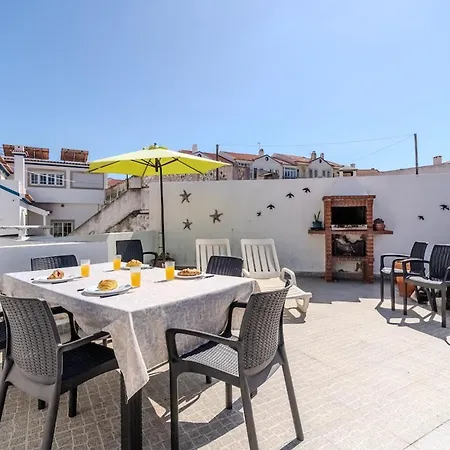 Azenha House - Sea View With Bbq Appartamento