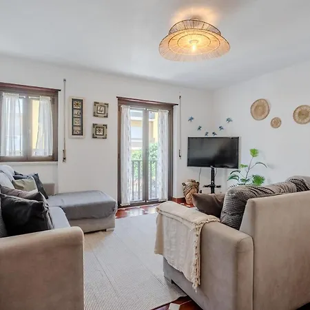 Azenha House - Sea View With Bbq Santa Cruz (Oeste)